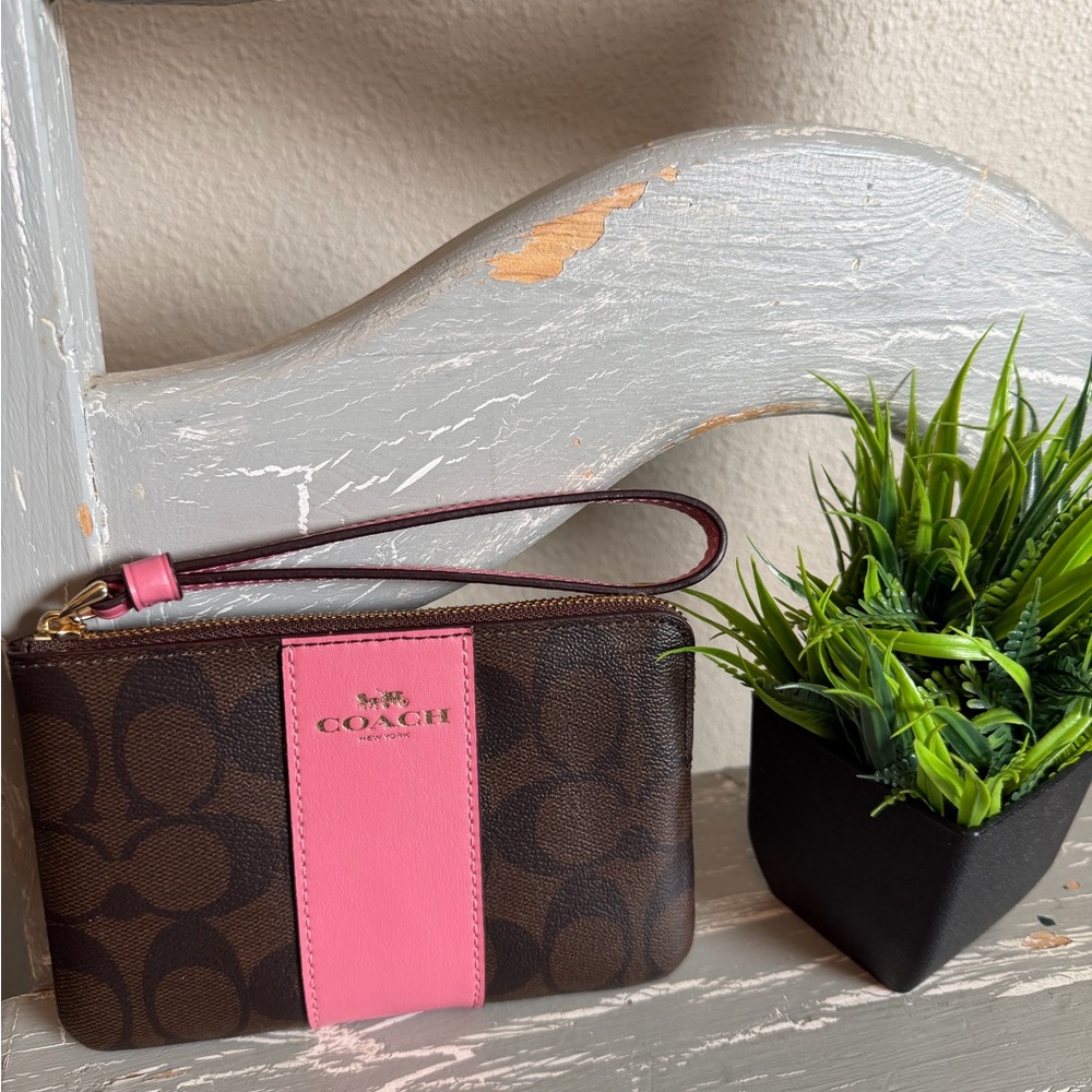 NWOT Coach Signature Brown and Pink Wristlet